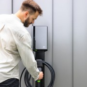 greencell-habuden-post-slupek-montazowy-do-stacji-ladowania-samochodow-elektrycznych-habuden-wallbox (2).jpg